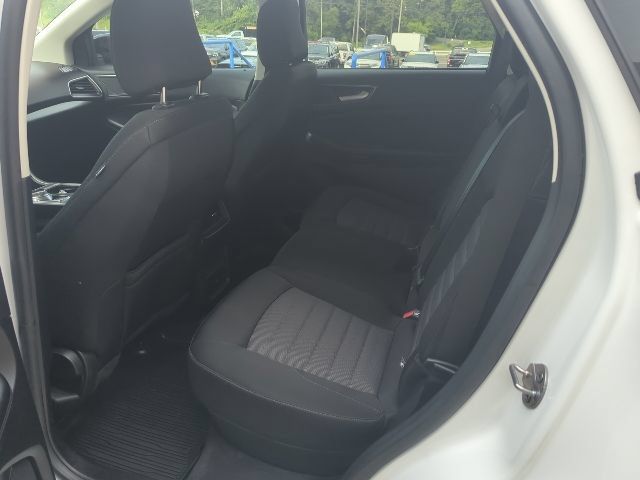 Used 2024 Ford Edge SE w/ Black Appearance Package AWD/4WD image 12