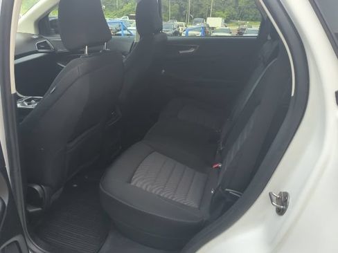 Used 2024 Ford Edge SE w/ Black Appearance Package AWD/4WD image 12