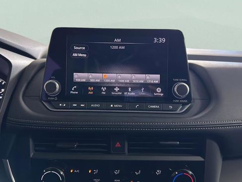 Certified 2025 Nissan Rogue S FWD image 18