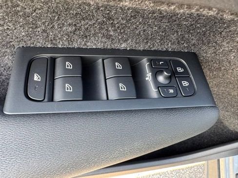 Certified 2024 Volvo XC40 Recharge Plus w/ Protection Package Premier image 28