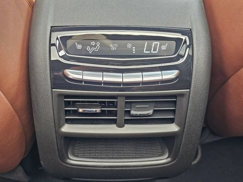 New 2026 Cadillac XT5 Sportv AWD/4WD image 17