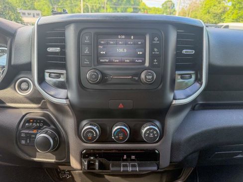 Used 2019 RAM 2500 Big Horn AWD/4WD image 11
