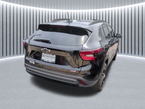 Used 2024 Chevrolet Trax RS w/ Driver Confidence Package FWD image 5