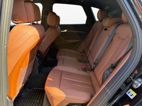 Used 2025 Audi Q5 2.0T Premium Plus w/ Premium Plus Package image 13