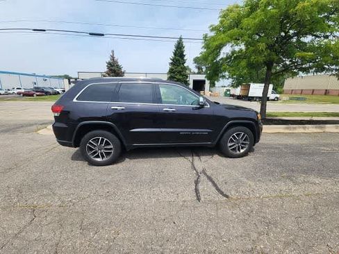 Used 2020 Jeep Grand Cherokee Limited AWD/4WD image 9