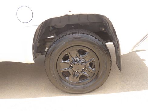 Used 2019 Toyota Tundra SR5 w/ SR5 Upgrade Package RWD image 17