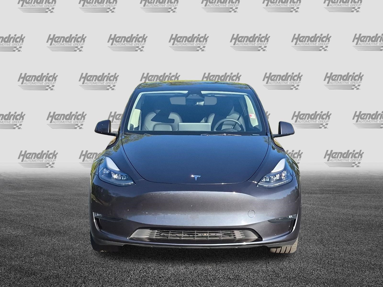 Used 2024 Tesla Model Y Long Range AWD/4WD image 3