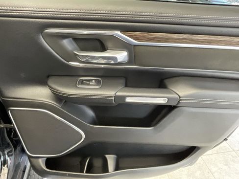 Used 2019 RAM 1500 Laramie image 22