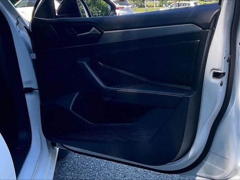 Certified 2023 Volkswagen Jetta Sport FWD image 12