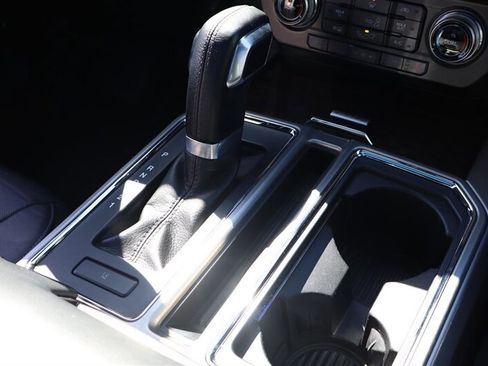 Used 2015 Ford F150 Platinum w/ Max Trailer Tow Package image 23