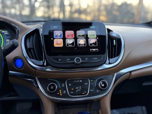 Used 2017 Chevrolet Volt Premier w/ Driver Confidence II Package image 20