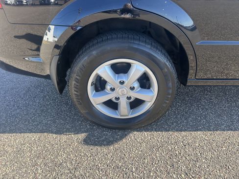 Used 2008 Kia Sorento LX w/ Sport Pkg image 9