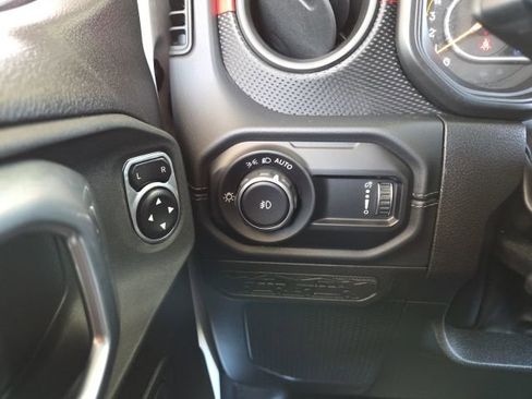 Used 2024 Jeep Wrangler Unlimited Rubicon w/ XTREMEE 35" Tire Package image 58