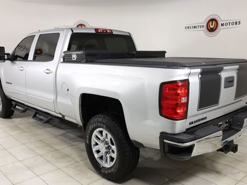 Used 2016 Chevrolet Silverado 2500 LT w/ LT Convenience Package image 4