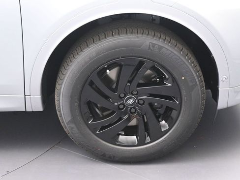 New 2025 Land Rover Discovery Sport S AWD/4WD image 11