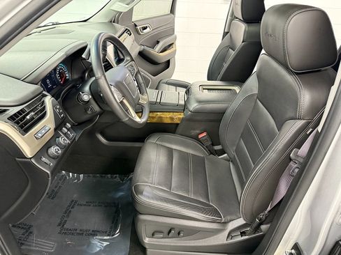 Used 2017 GMC Yukon Denali w/ Open Road Package image 12