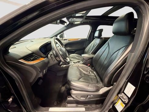 Used 2019 Lincoln MKC Reserve w/ MKC Climate Package image 17