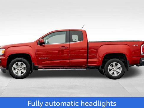 Used 2015 GMC Canyon SLE image 4