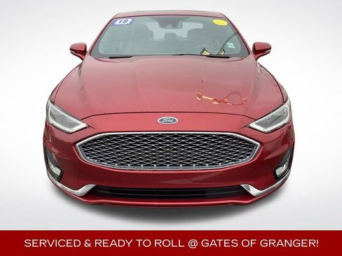 Used 2019 Ford Fusion Titanium image 3