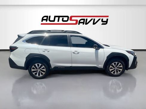 Used 2025 Subaru Outback Premium w/ Popular Package #1A AWD/4WD image 8