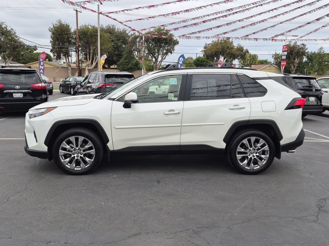 Used 2022 Toyota RAV4 XLE Premium AWD/4WD image 12