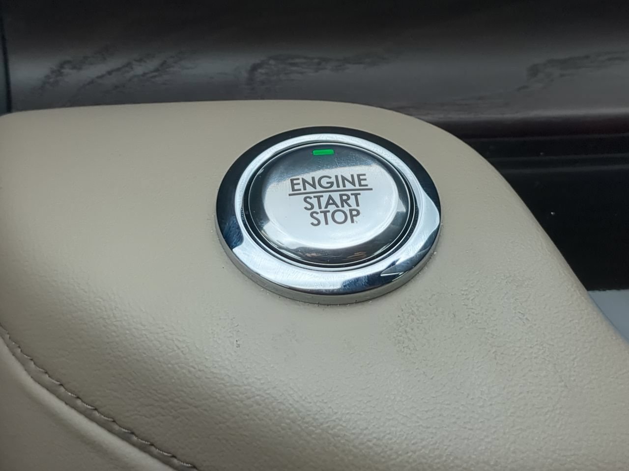 Used 2024 Lincoln Aviator Reserve w/ Equipment Group 201A RWD image 17