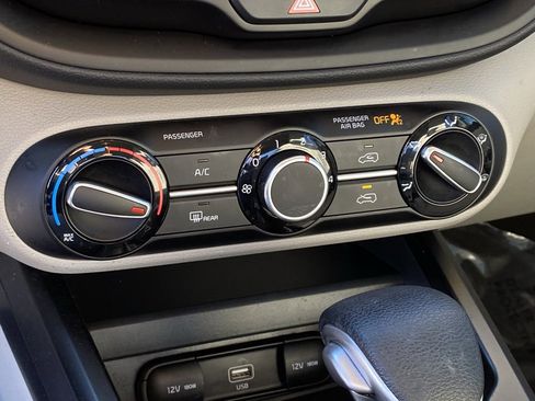 Used 2020 Kia Soul S image 18