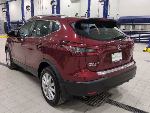 Used 2022 Nissan Rogue Sport SV image 15