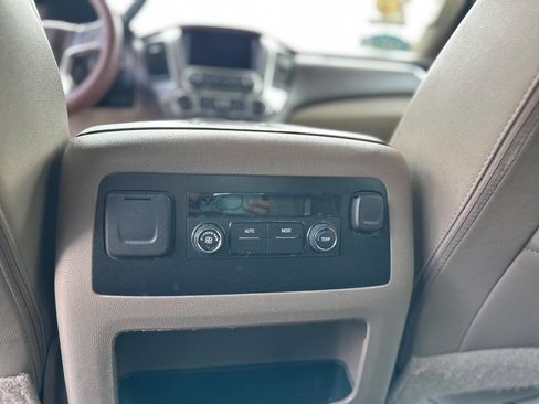 Used 2019 Chevrolet Tahoe LT RWD image 19