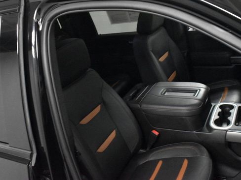 Used 2021 GMC Sierra 2500 AT4 w/ AT4 Premium Plus Package image 14