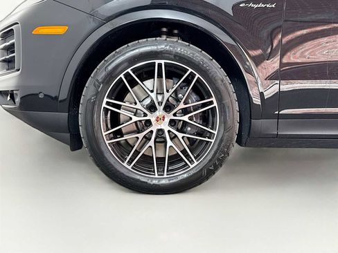 New 2026 Porsche Cayenne E-Hybrid image 31