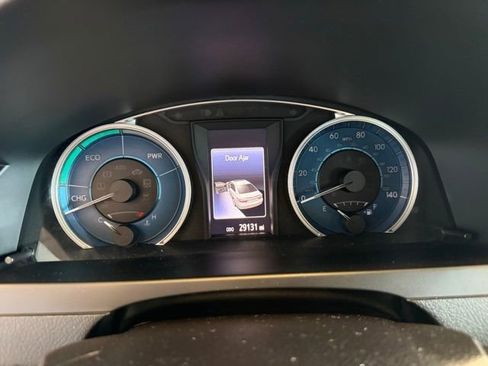 Used 2015 Toyota Camry XLE FWD image 13