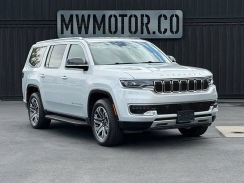 Used 2024 Jeep Wagoneer Series II AWD/4WD image 1