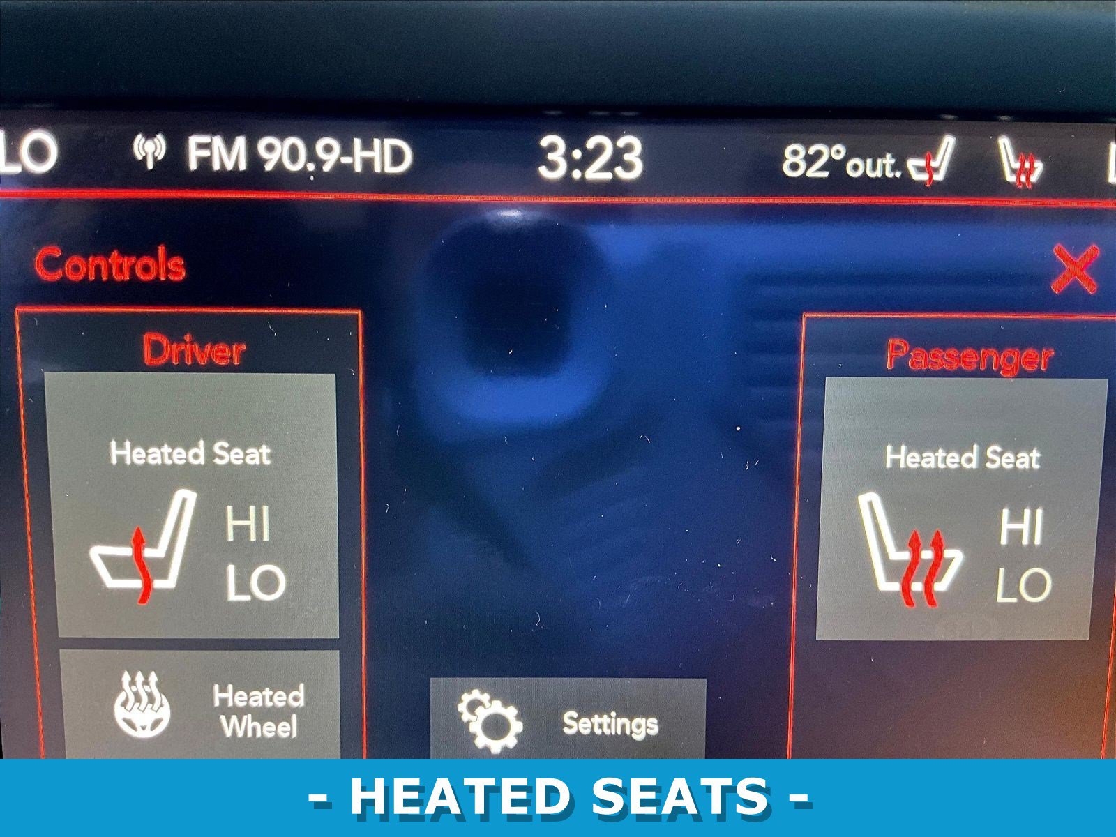 Used 2022 Jeep Renegade Altitude w/ Sun/Sound Group AWD/4WD image 38