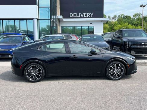 Used 2023 Toyota Prius Limited AWD/4WD image 30