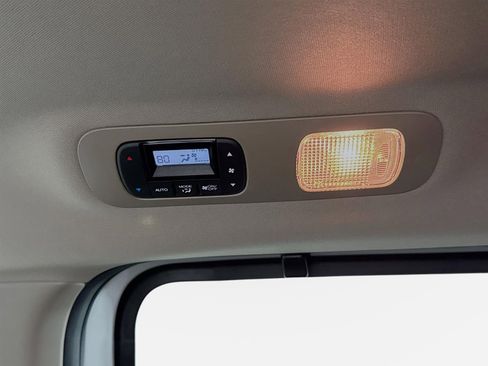 Used 2024 Honda Odyssey EX-L image 26