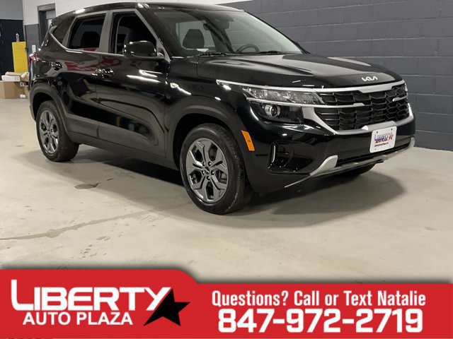 Used 2024 Kia Seltos LX AWD/4WD image 1