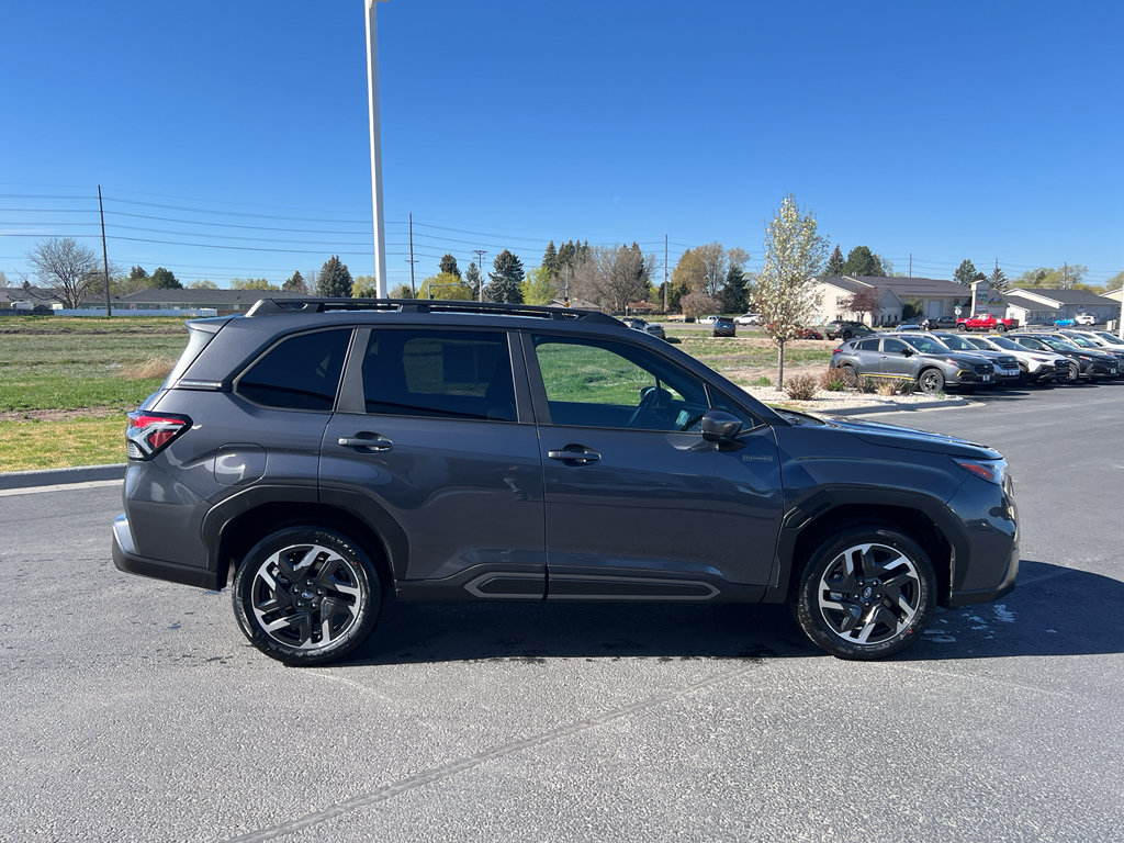 Used 2025 Subaru Forester Limited AWD/4WD image 40