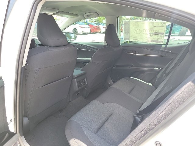 Used 2025 Toyota Camry LE w/ Convenience Package FWD image 6