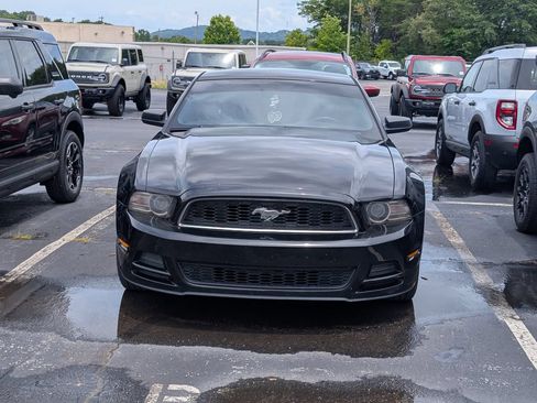 Used 2014 Ford Mustang Coupe RWD image 5