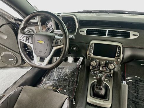 Used 2014 Chevrolet Camaro ZL1 RWD image 16
