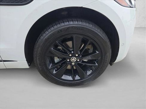 Used 2024 Jaguar F-PACE R-Dynamic S AWD/4WD image 24