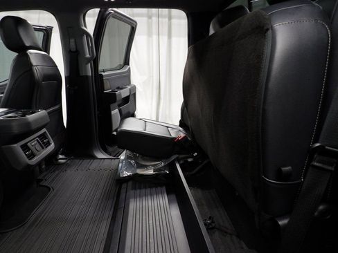 Used 2023 Ford F250 Lariat w/ Lariat Ultimate Package image 13