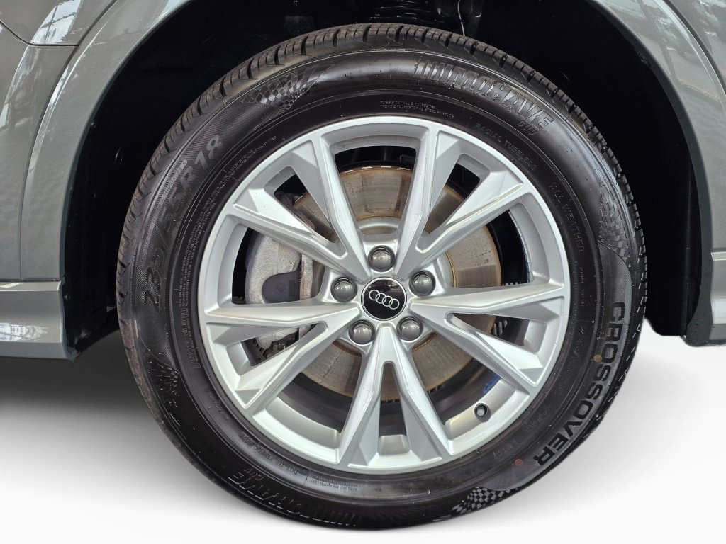 Used 2025 Audi Q3 2.0T Premium AWD/4WD image 11