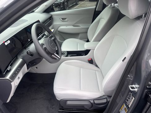 New 2026 Hyundai Kona SE image 7