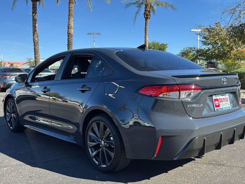 Certified 2025 Toyota Corolla SE image 5
