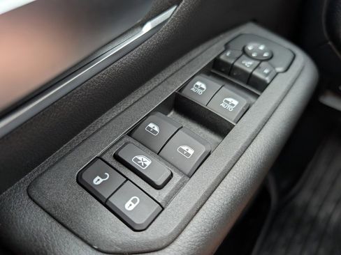 New 2026 RAM 1500 4x4 Crew Cab image 38