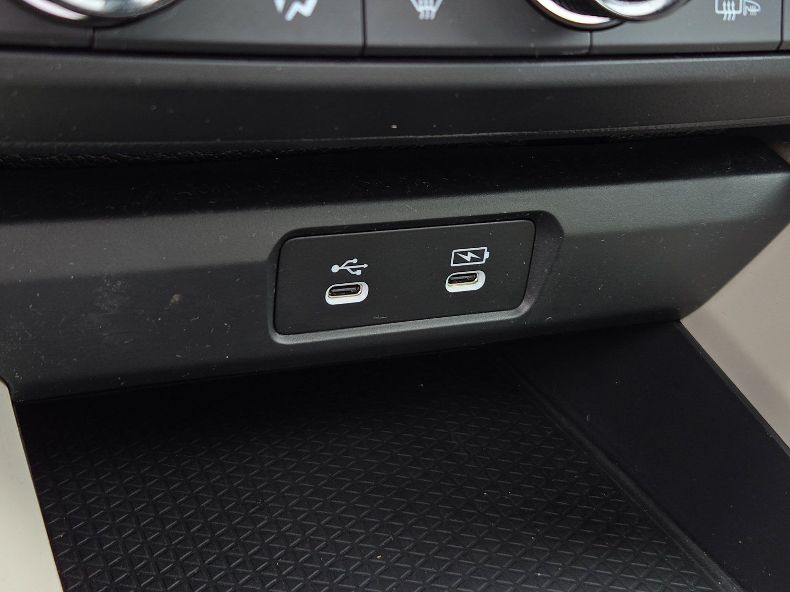 Certified 2024 Honda Accord EX image 25