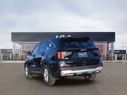 New 2026 Kia Sorento LX FWD image 6