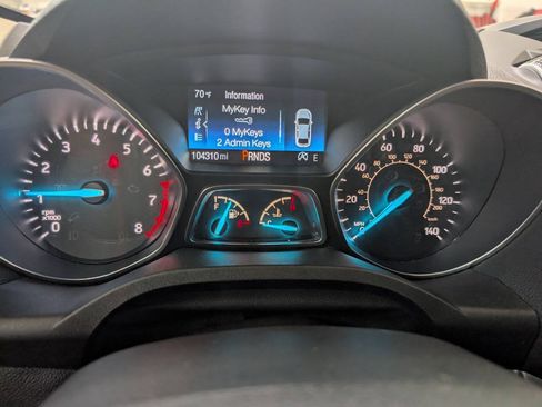 Used 2017 Ford Escape SE AWD/4WD image 9